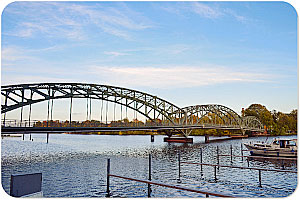 Bogenbrücke Berlin